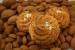 Ricci di mandorla aromatizzati all'arancia